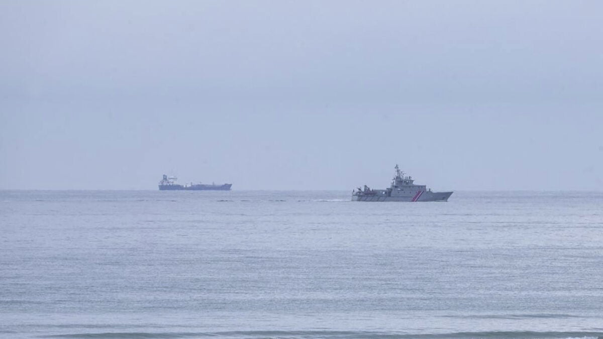 Migrant dies in English Channel, one arrested