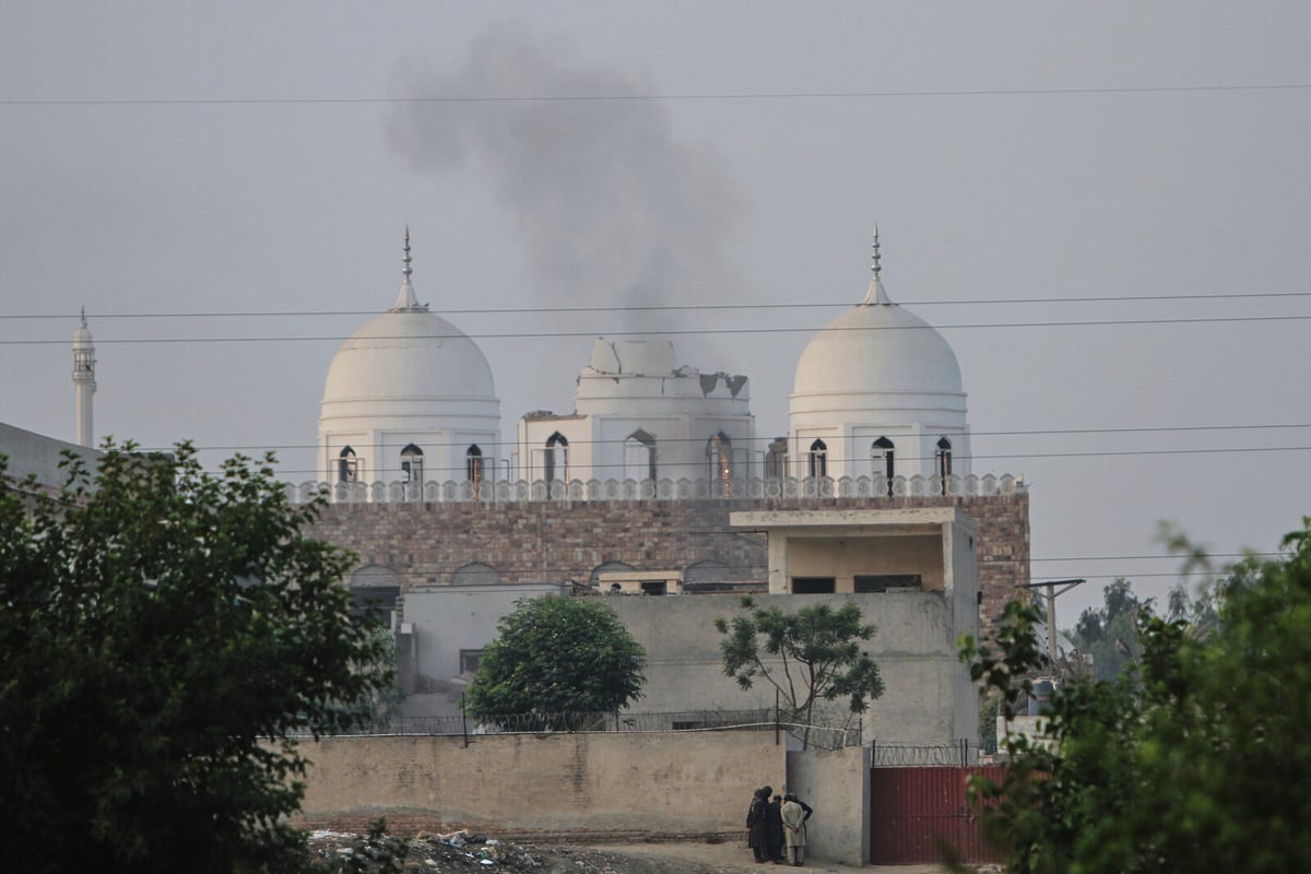 India Strikes in Kashmir Escalate Tensions with Pakistan