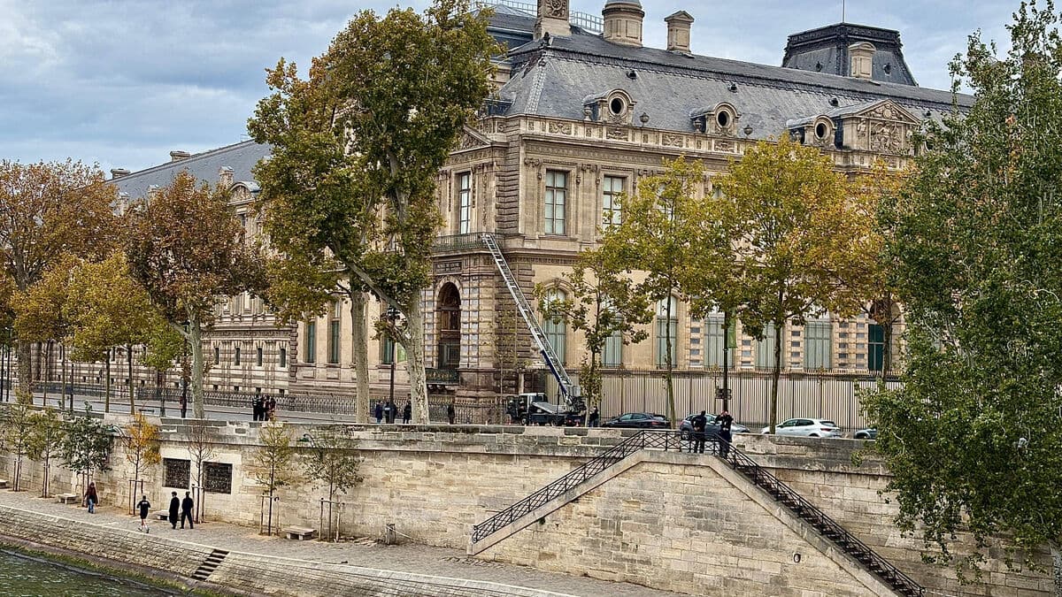 Louvre Heist: Thieves Steal Priceless