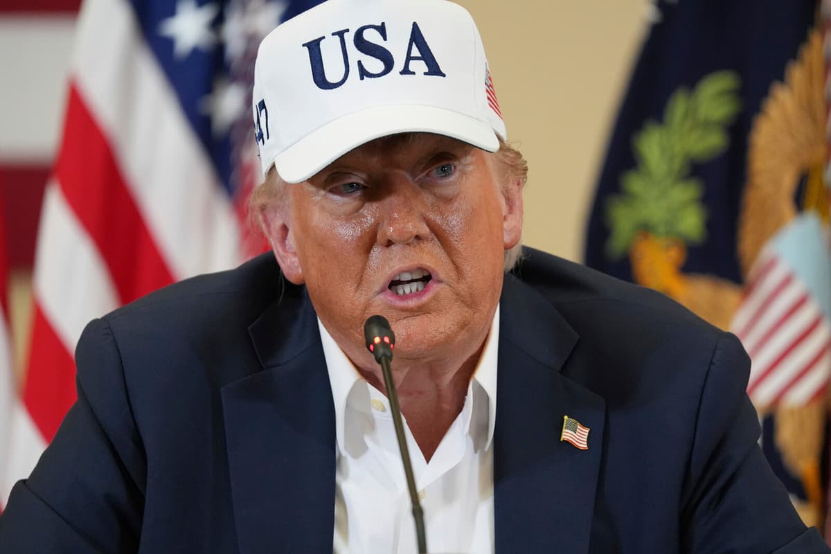 Trump Warns EU of 30 Percent Tariffs Amid Trade Talks