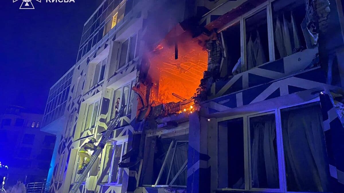 Hospital attacked in Kyiv, patients evacuated