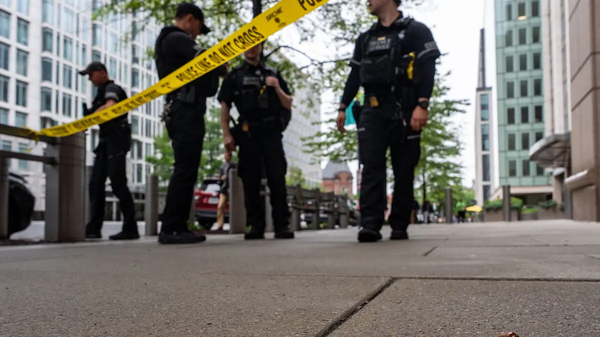 Bystander in serious condition after White House shooting