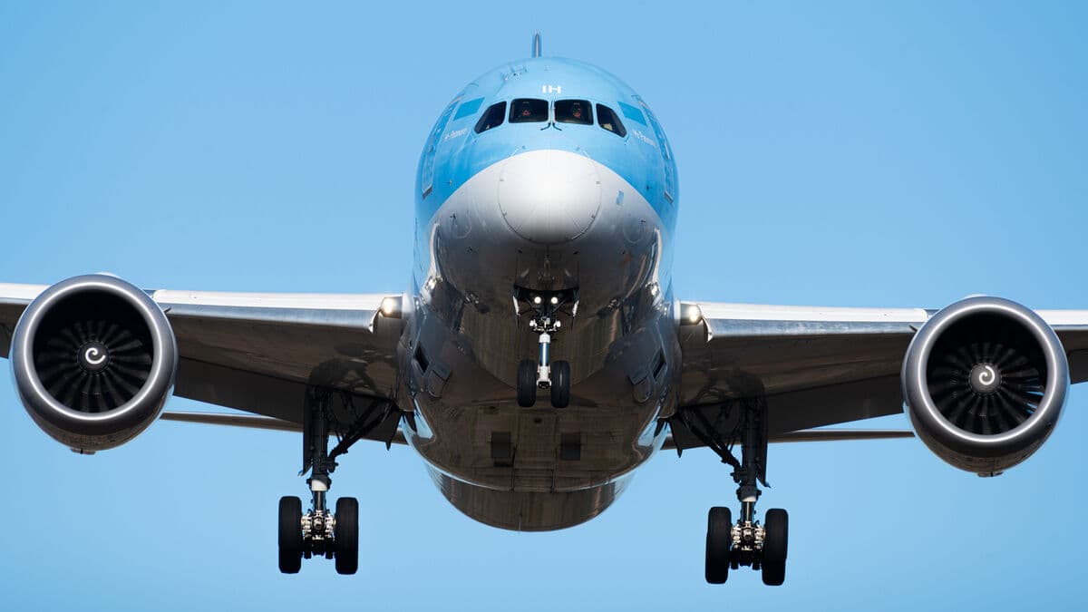 Boeing reports adjusted loss of 20 cents per share, revenue slightly above estimates