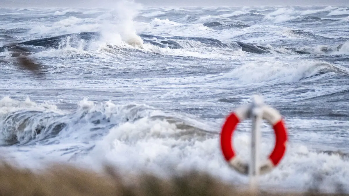 Thousands still without power after Storm Dave