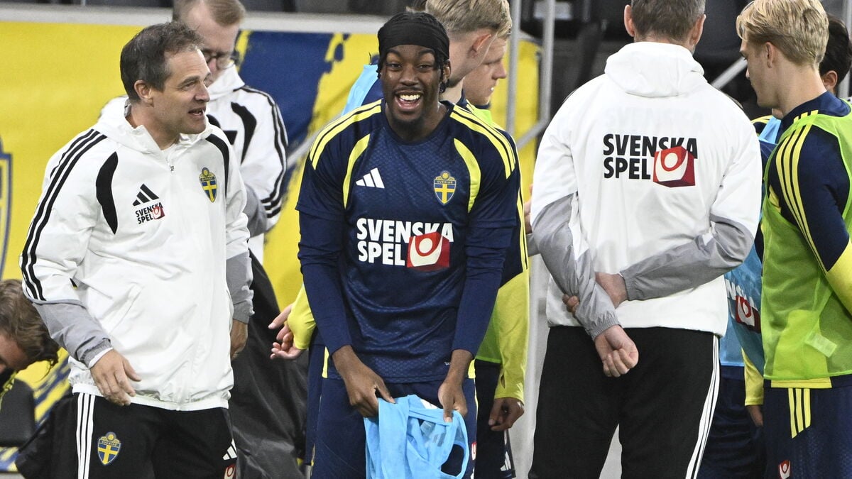 Tormentor - Elanga misses his little angel at home in Newcastle
