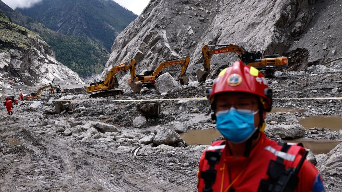 Gyirong border post erased in mudslide as search continues for hundreds missing