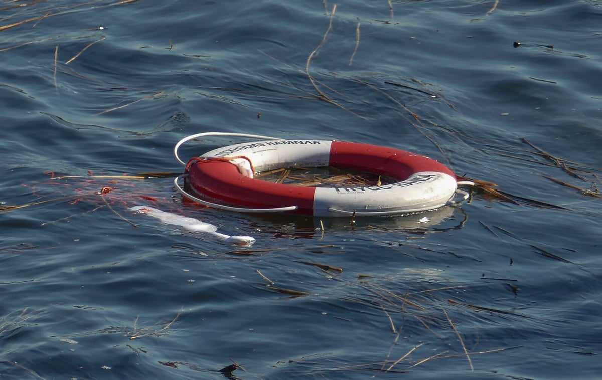 Elderly Man in Örebro Dies in Drowning Accident