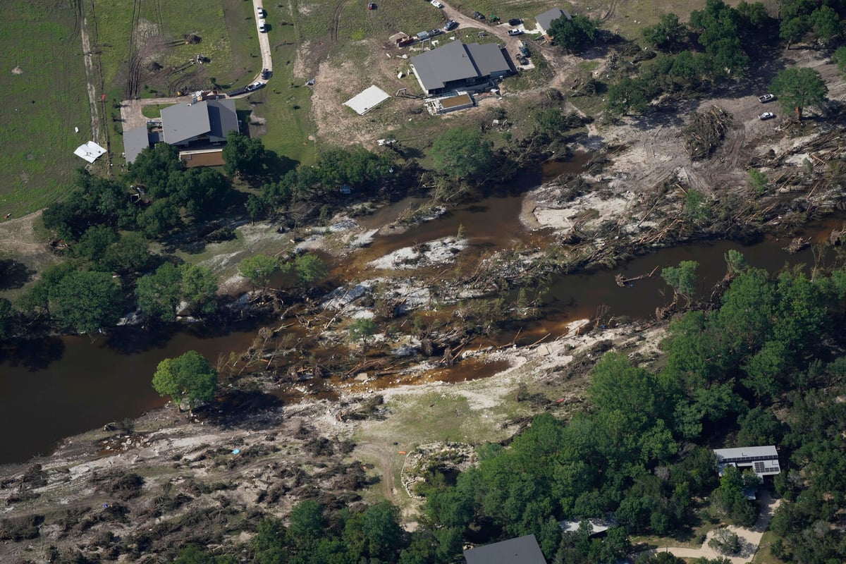 Texas Flood Search Efforts Intensify with Horses and Helicopters