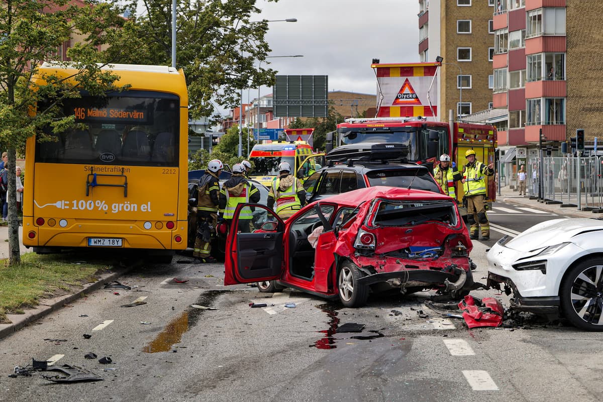 Bus Driver Dies After Suspected Illness Causes Crash in Trelleborg