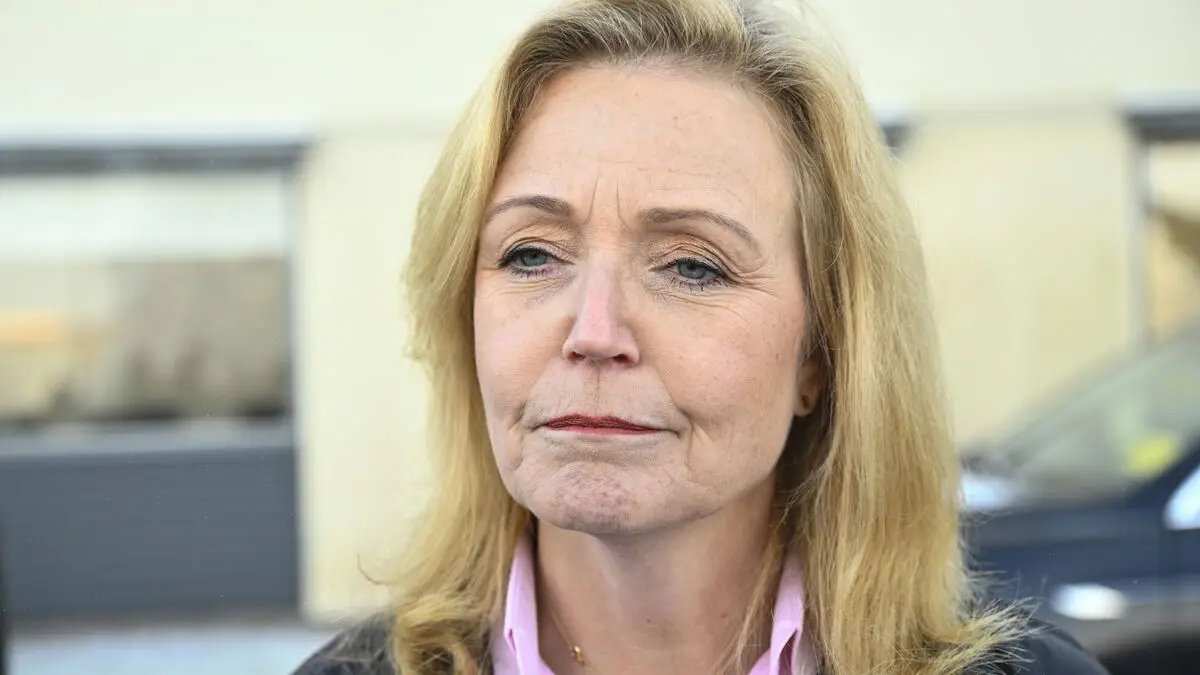 The C-leader can only give a government statement after the election.