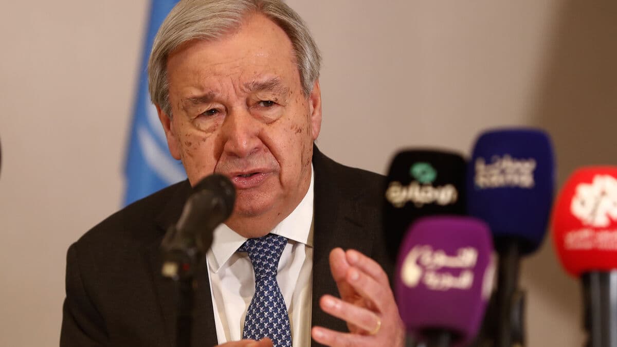 UN chief urges world to lift sanctions on Syria
