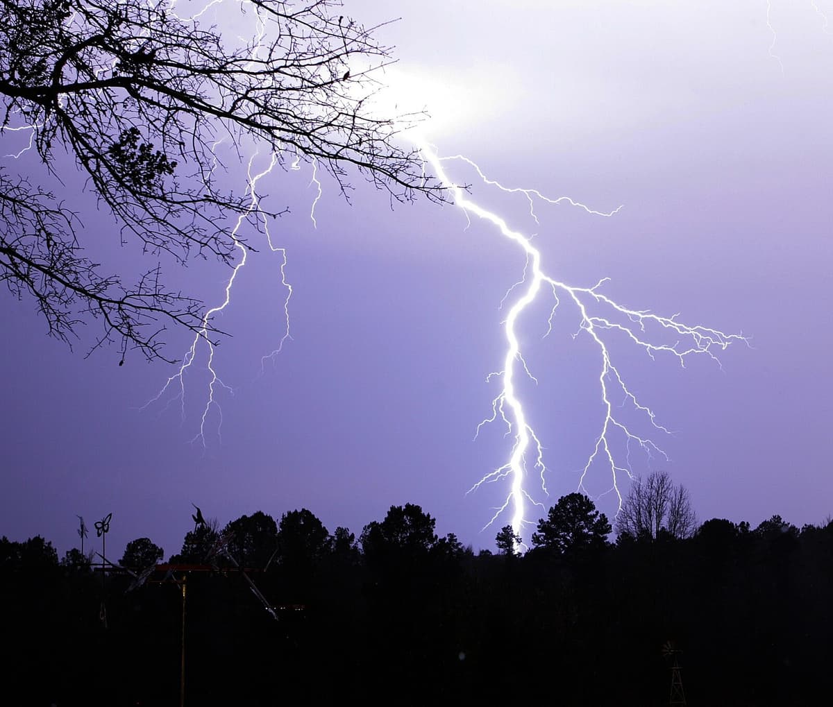 Woman Dies After Lightning Strike in Denmark's West Zealand