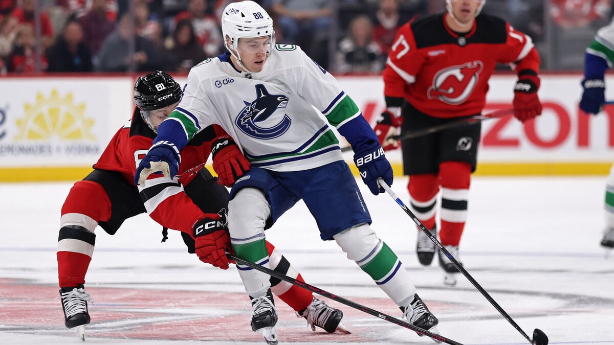 Jonathan Lekkerimäki Leads Vancouver’s Comeback Win After 10-Game Losing Streak