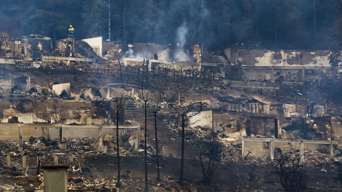 Norwegian police say accident likely caused Drammen fire as evacuation continues