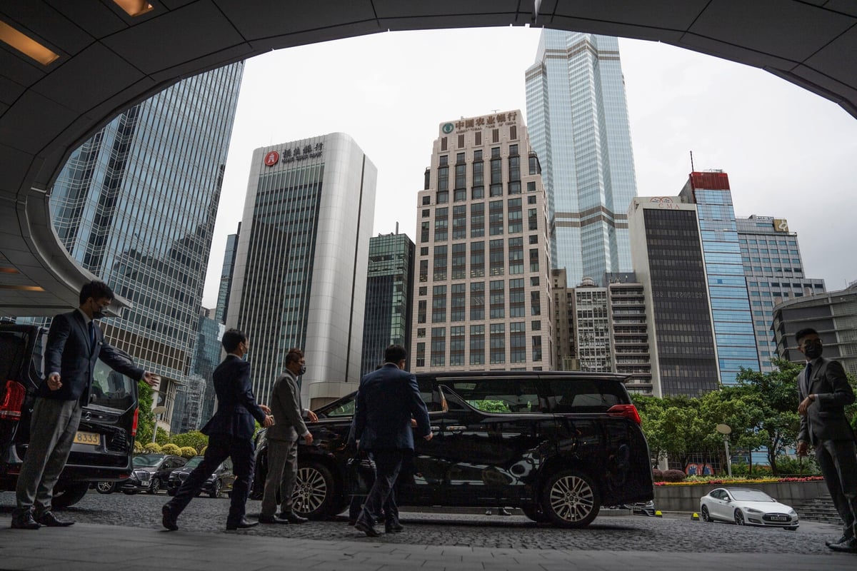 Asian Markets Show Mixed Reactions Amid Trade Policy Uncertainty
