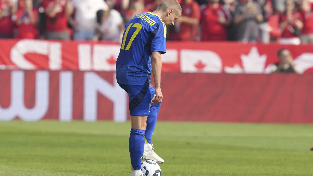 Heavy setback for Ukraine as Oleksandr Zinchenko undergoes knee surgery and will miss rest of season ahead of Sweden playoff