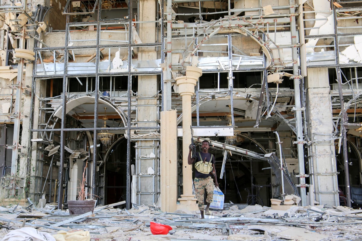 Sudan's Military Claims Control Over Khartoum After RSF Retreat