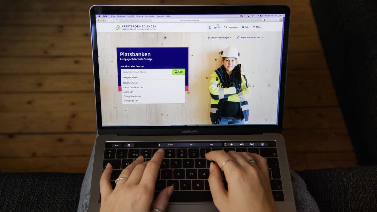 Fewer people are applying for unemployment benefits in Sweden in May
