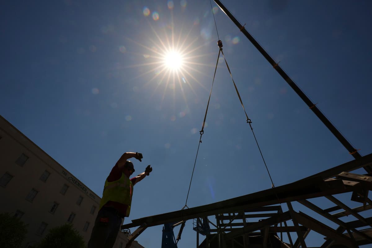 WHO Warns of Rising Workplace Heat Risks and Accidents