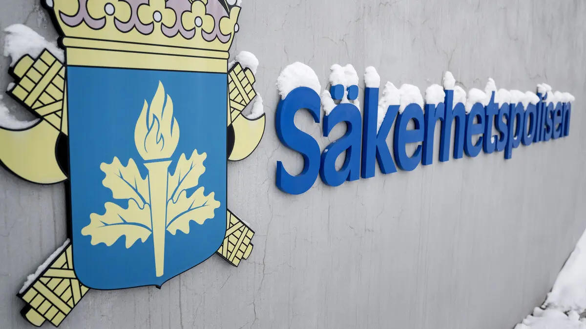 Man sought for detention over unlawful threats to two ministers