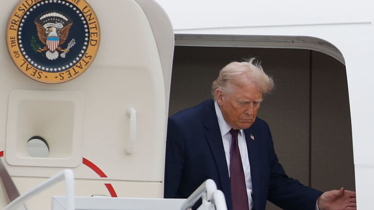 Trump criticizes Senate vote blocking him from resuming military action against Iran