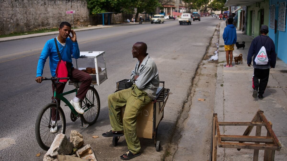 US eases some oil sanctions against Cuba