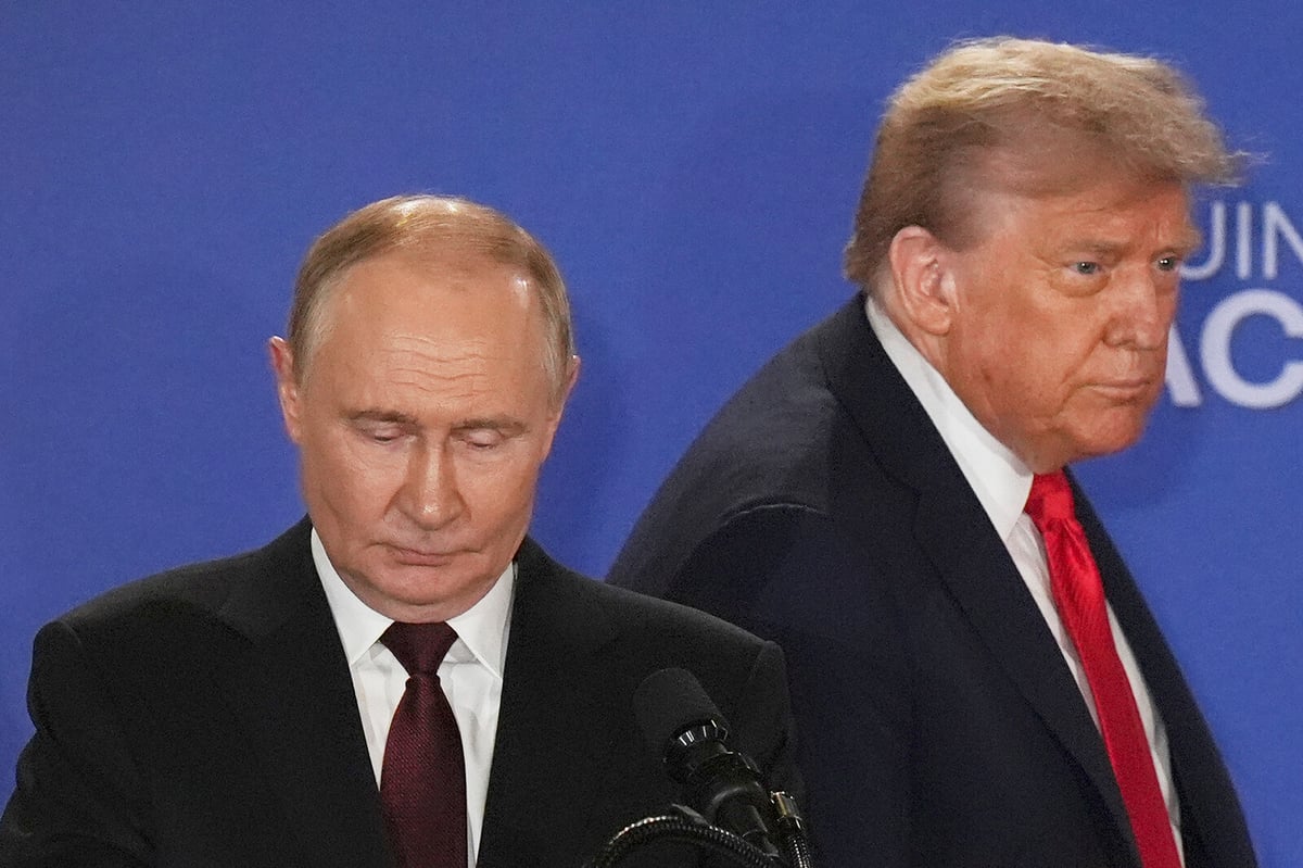 Putin and Trump Meet in Alaska to Discuss Ukraine Conflict