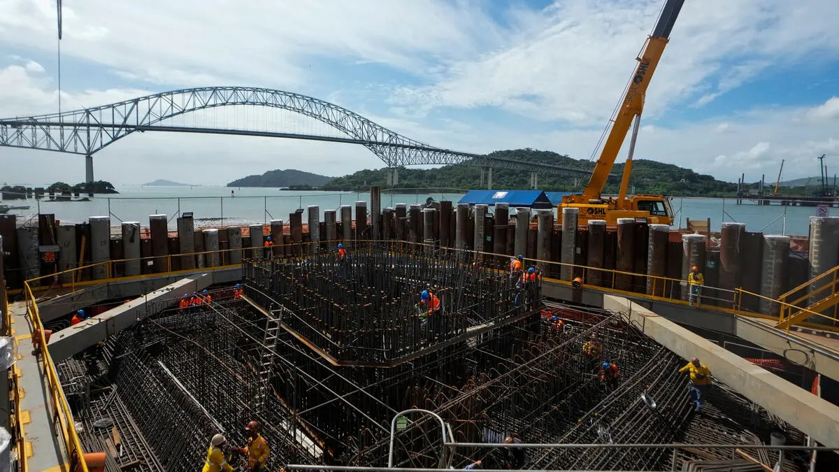 China reacts strongly to Panama Canal ruling