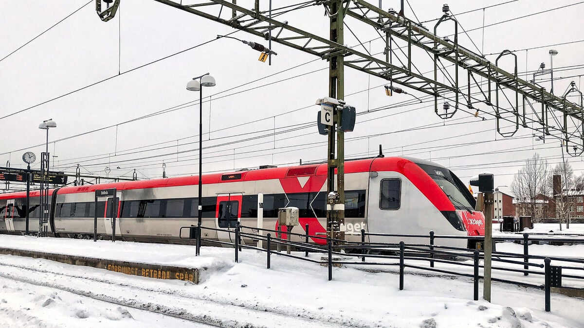 Storm Johannes stops buses and trains in Gästrikland