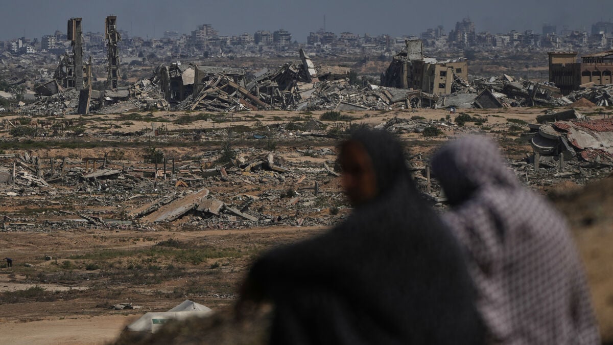 Trump Urges Israel to Cease Bombing, Raising Hopes for Gaza Peace