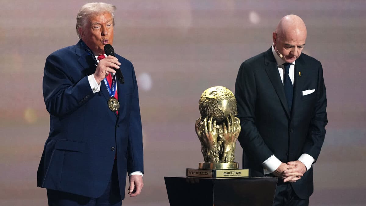 Infantino and Trump will present the World Cup trophy after the final on July 19