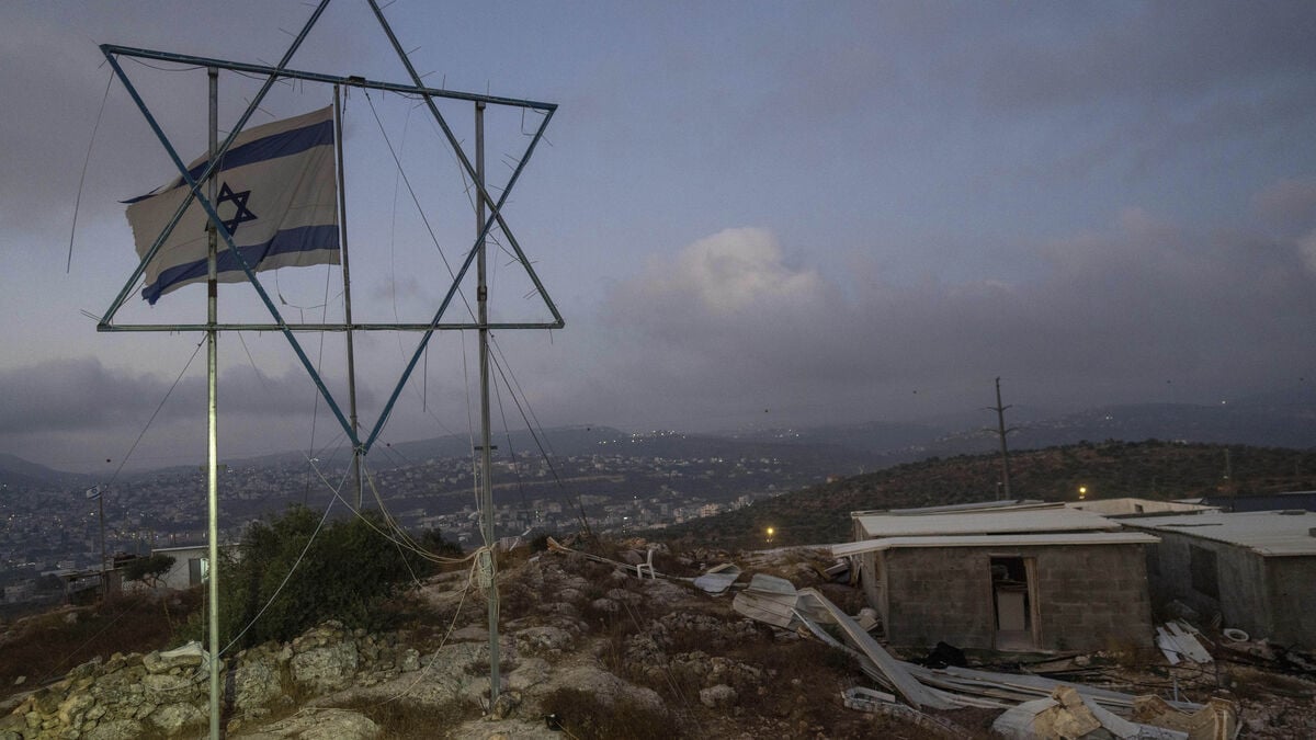 Palestinians condemn Israel's approval of 19 West Bank settlements