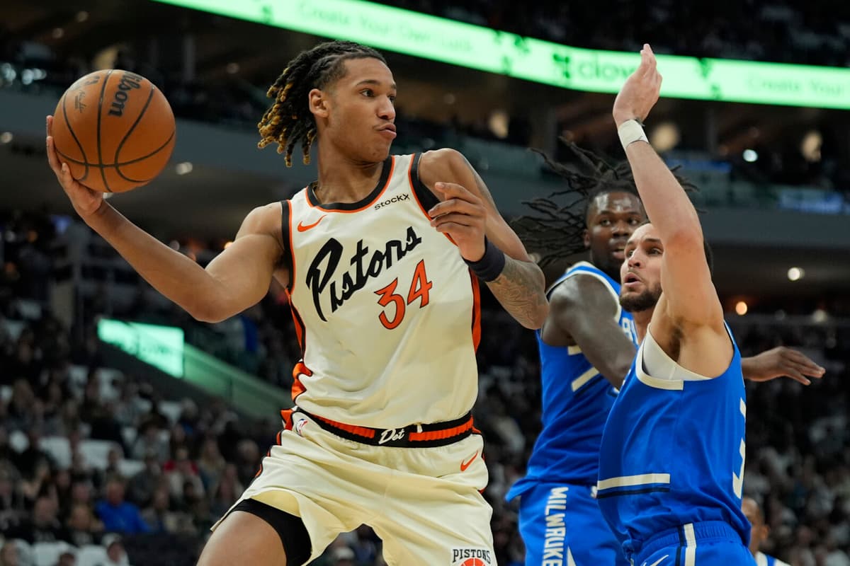 Swedish Rookie Bobi Klintman Shines with First NBA Points