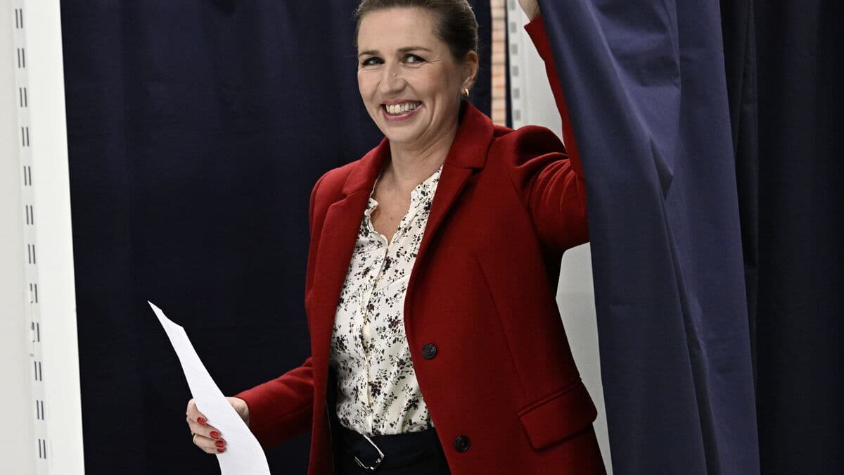 Frederiksen and Løkke are racing in public opinion polls