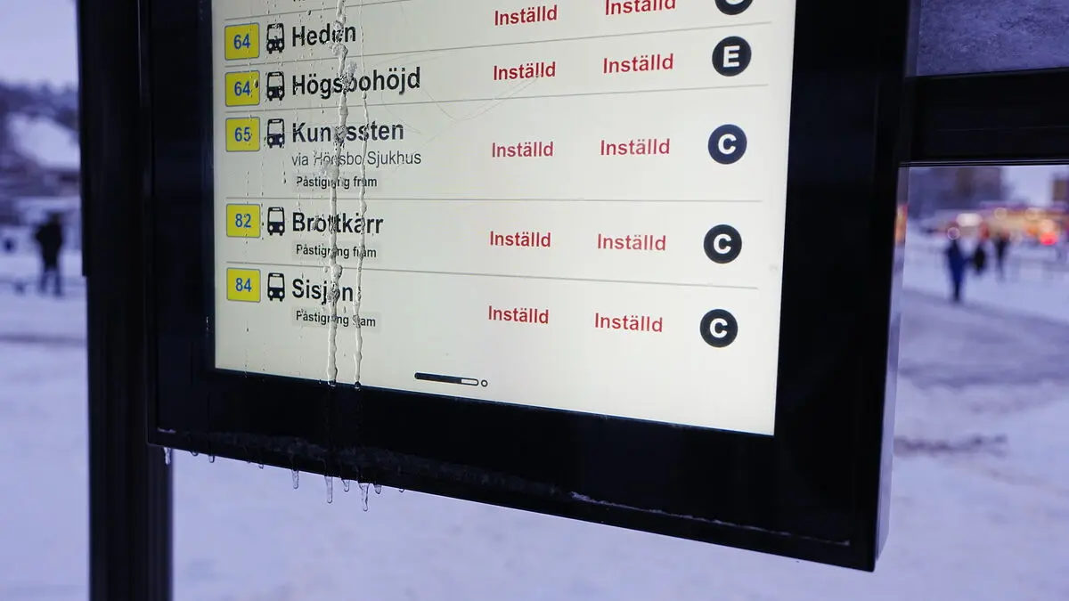 Millions in compensation for public transport travelers after snowstorm