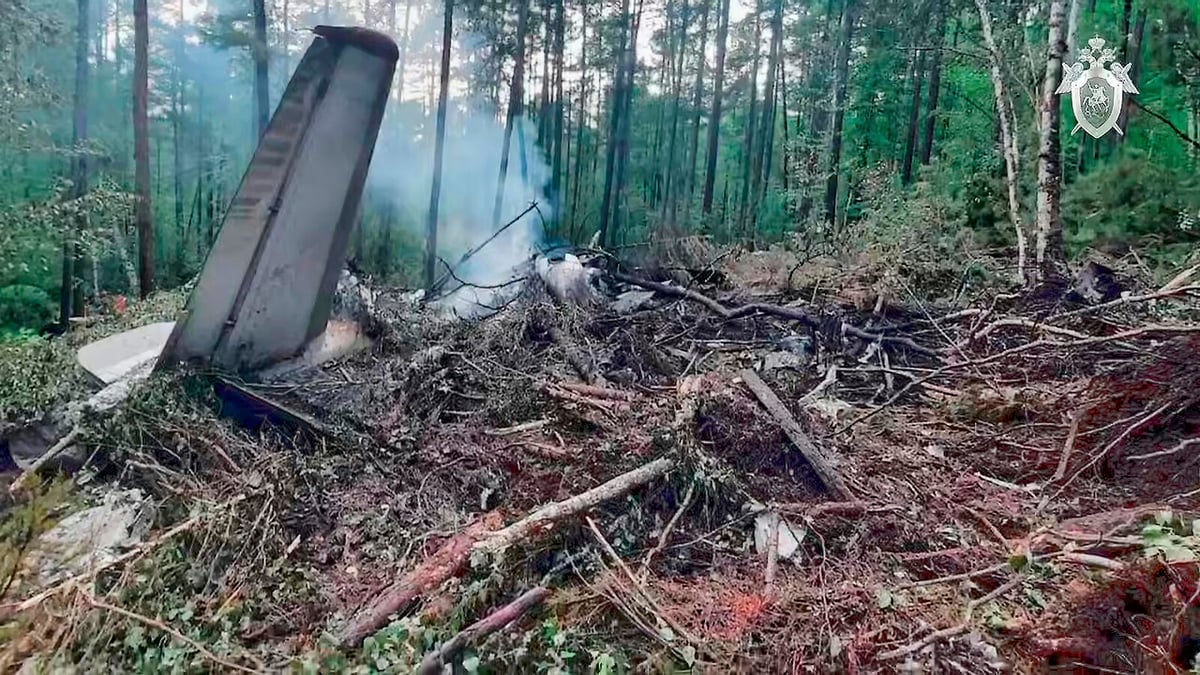Flight Recorders Recovered from Russian Plane Crash in Siberia