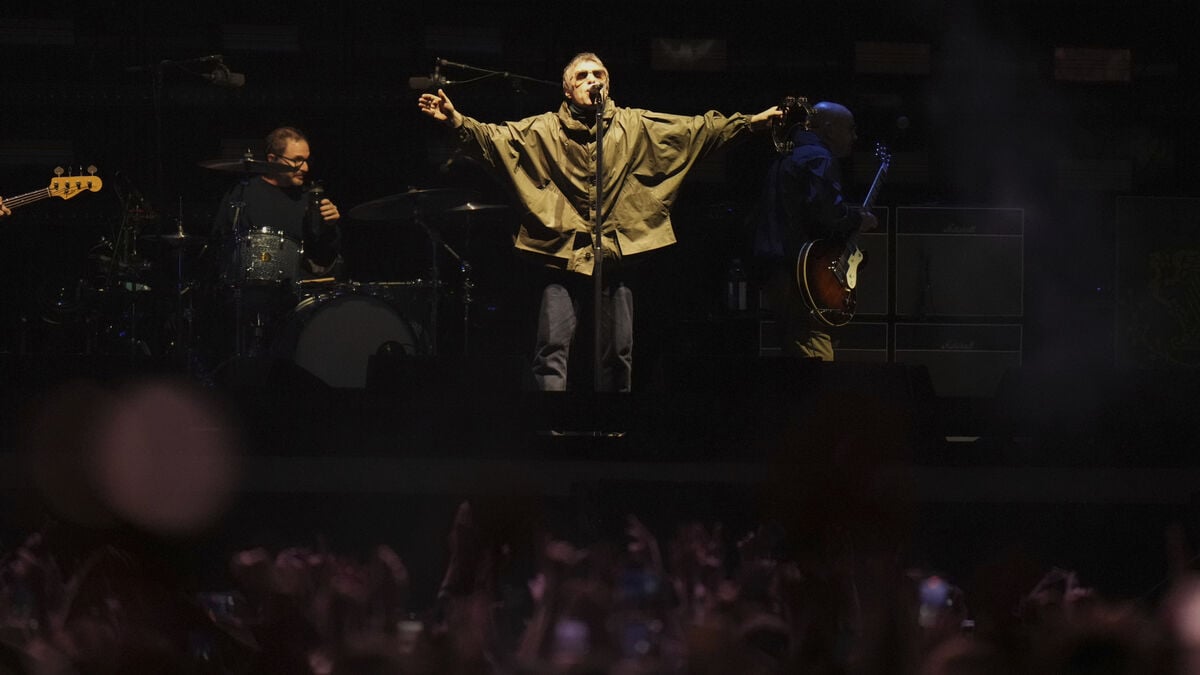 Oasis inducted into the Rock and Roll Hall of Fame
