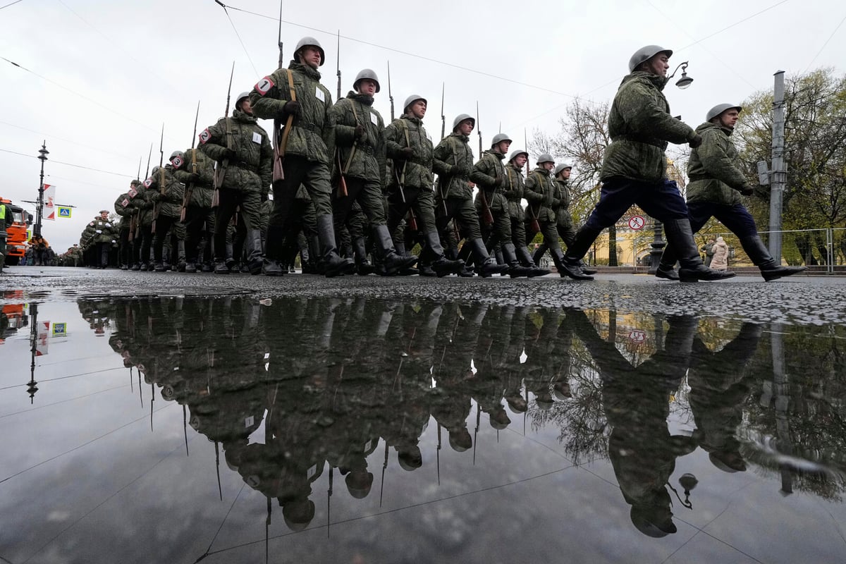 Drone Threat Prompts Flight Cancellations Ahead of Putin's Parade