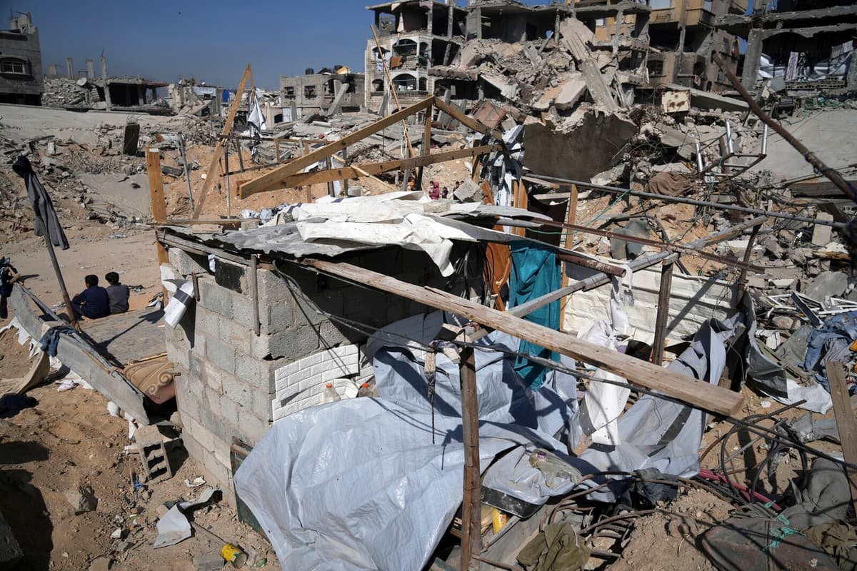 Aid Groups Warn of Imminent Collapse in Gaza Due to Blockade