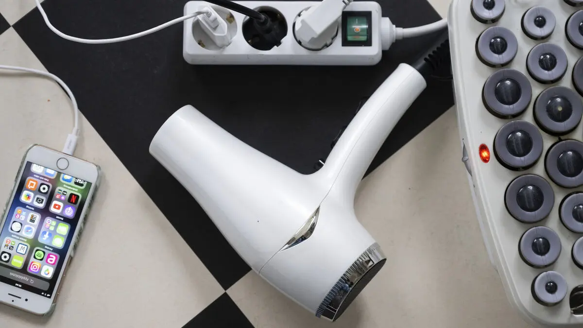 Warning: Your Christmas present may be a live electrical product