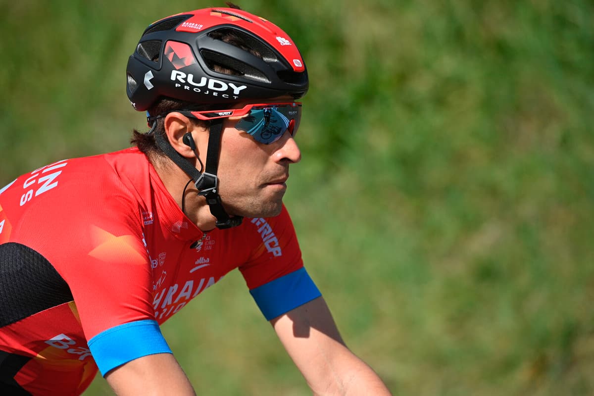 Mikel Landa Suffers Vertebra Fracture After Giro d'Italia Crash