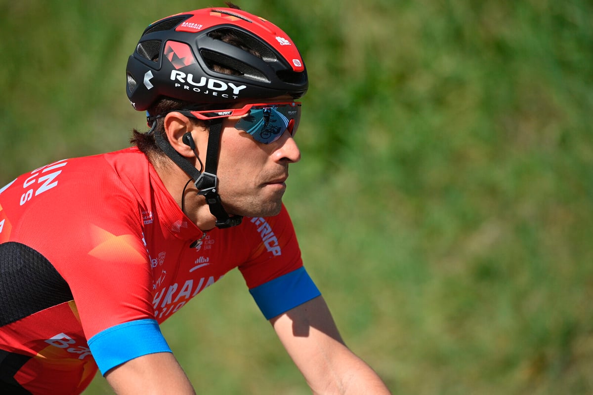Mikel Landa Suffers Vertebra Fracture After Giro d'Italia Crash