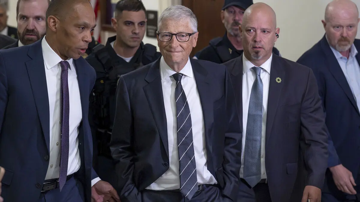 Bill Gates in Epstein hearing says he shouldn't have met Jeffrey Epstein