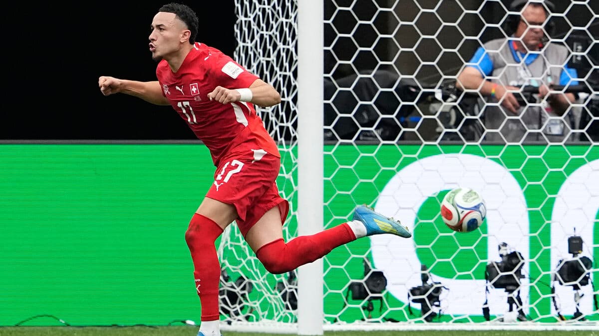 Switzerland reach World Cup quarter-finals after penalty shootout win over Colombia