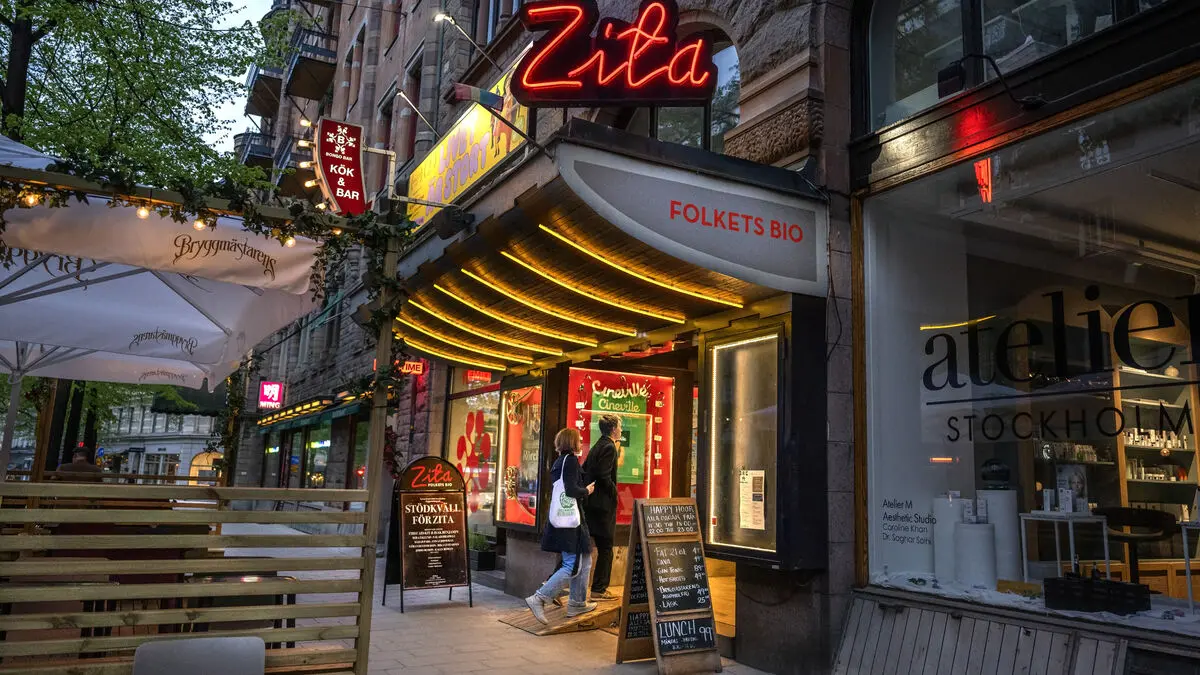 Zita cinema in Stockholm delayed filing police report, chairman Björn Jordell says he was wrong