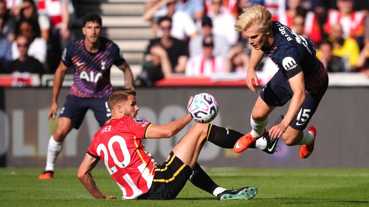 Bergvall starts but Tottenham suffer heavy 3-0 defeat to Brentford