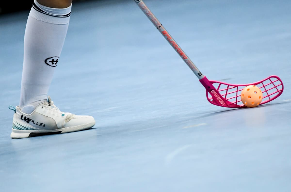 Withdraws from SSL – makes a fresh start in Division 1