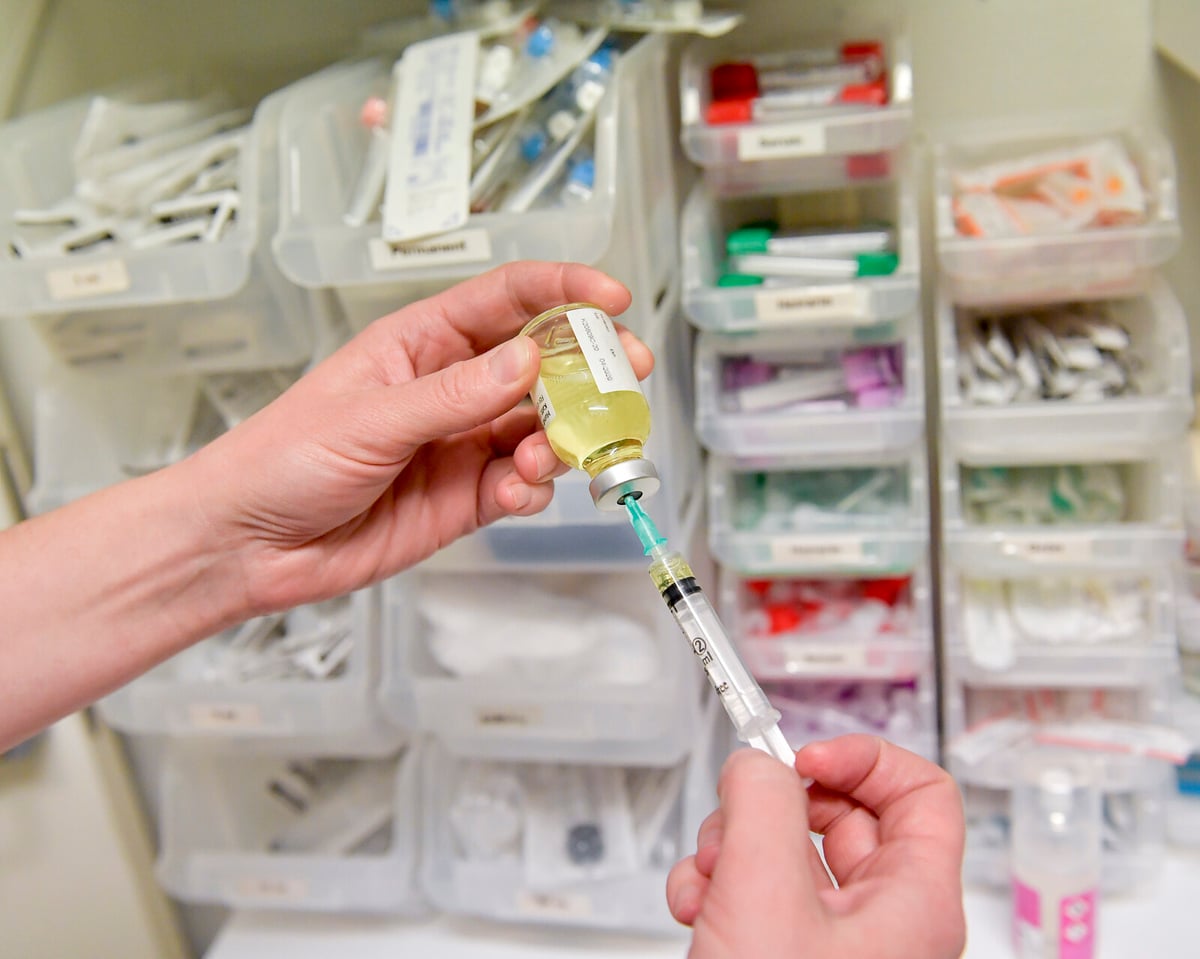 Car thief got hold of life-threatening medicines