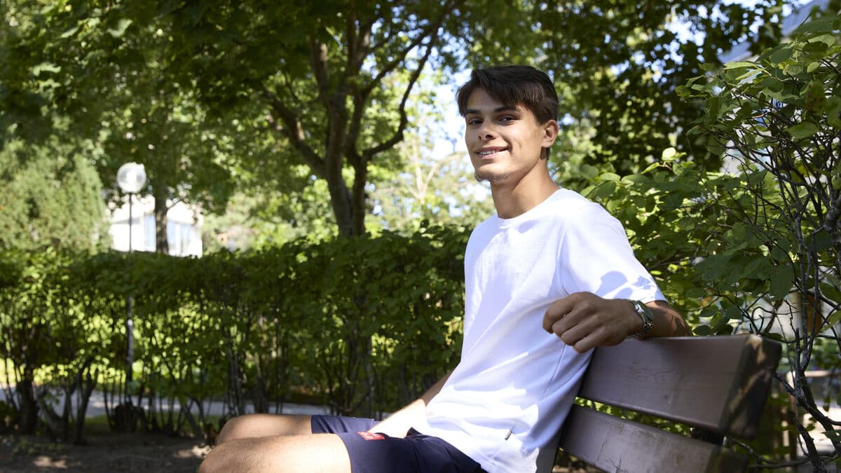 First-time voters in Sweden stand out as a gender-polarized group