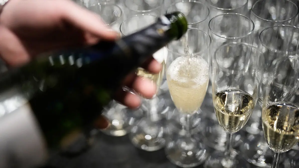 Flower shops and galleries seek alcohol permits after food rule change